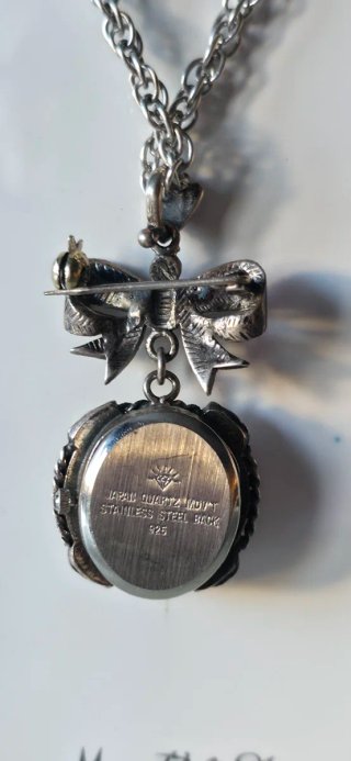 Collar con reloj de plata japon