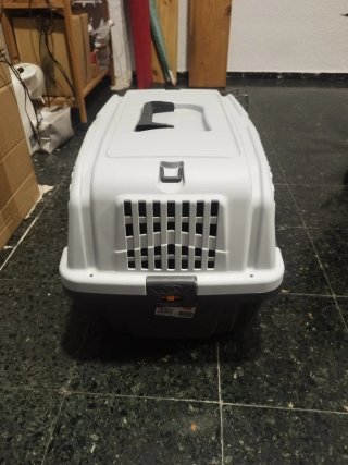 Transportín para gatos blanco y negro