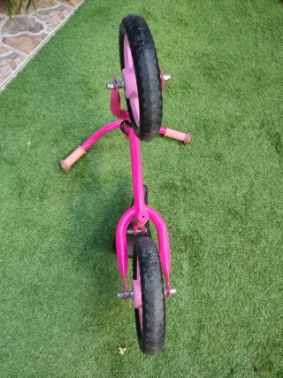 Bicicleta sin pedales CHICO Rosa