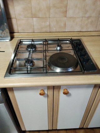 Cocina de gas 4 fuegos