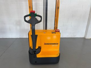 Apilador Eléctrico Jungheinrich EJC 110