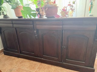 Aparador de madera maciza