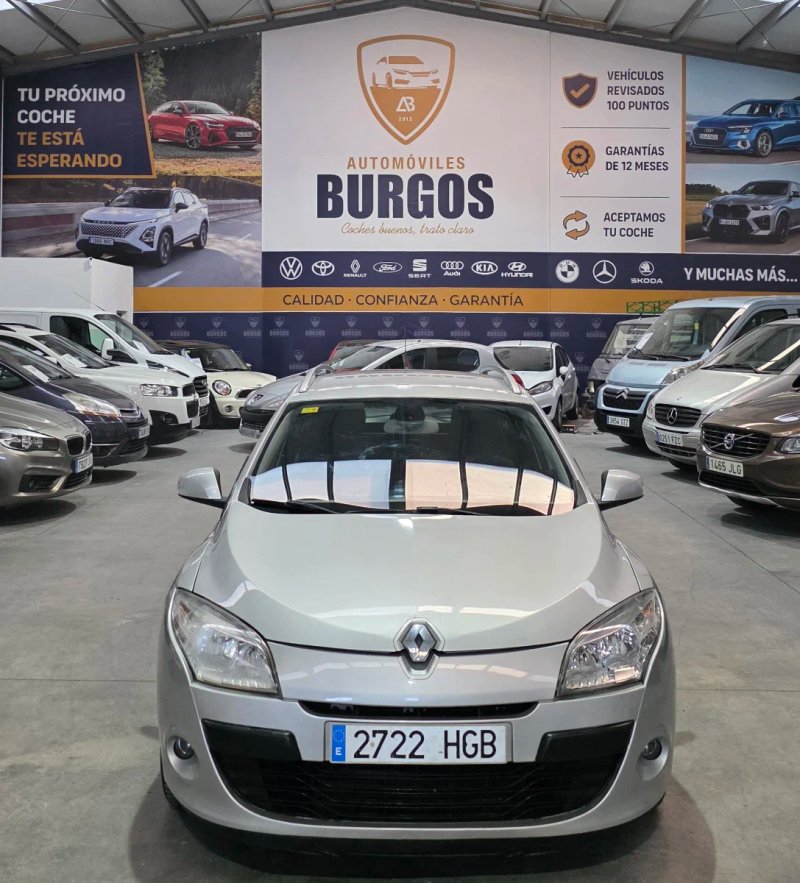 Renault Mégane Sport Tourer 1.5 dCi Emotion 2011, foto 2