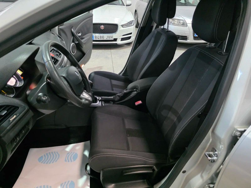 Renault Mégane Sport Tourer 1.5 dCi Emotion 2011, foto 7