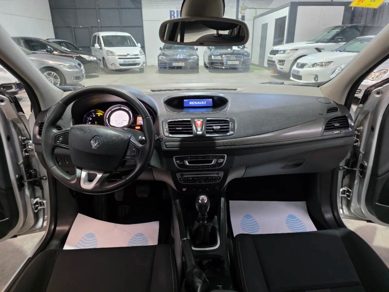 Renault Mégane Sport Tourer 1.5 dCi Emotion 2011, foto 8