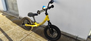 Bicicleta Banana sin pedales amarilla