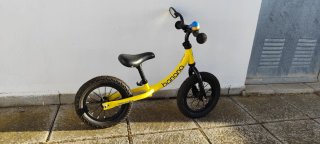 Bicicleta Banana sin pedales amarilla