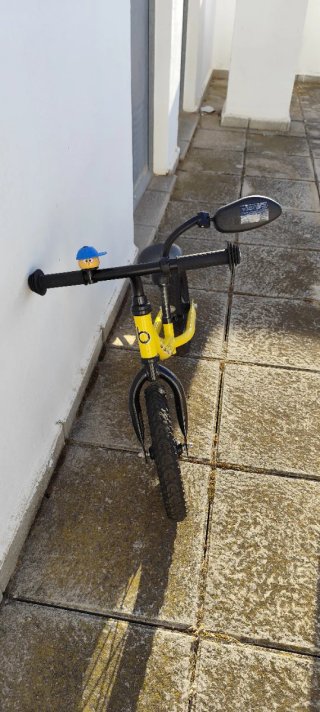 Bicicleta Banana sin pedales amarilla