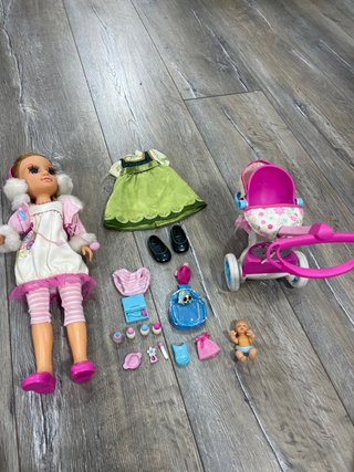 Nancy Bebé con Accesorios y Ropita