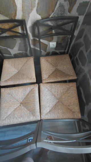Juego de 4 sillas de cocina de madera