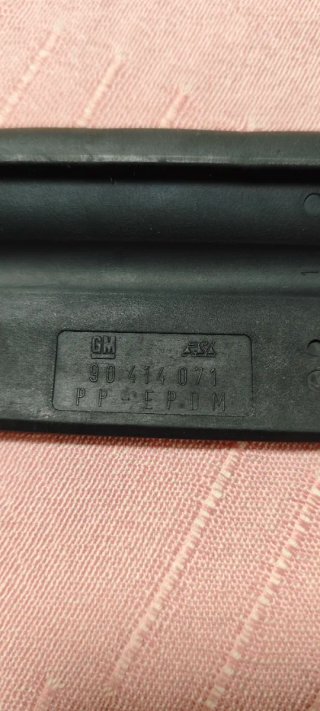 Goma salpicadero Opel Astra F 90414071