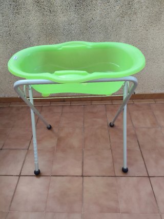 Bañera plegable para bebé con soporte