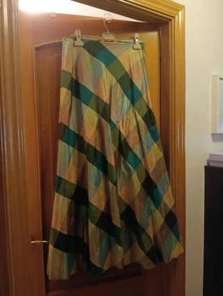 Falda Larga Seda Cuadros Multicolor. Talla 42 100%
