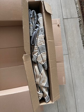 Funda para sofá a rayas beige y gris