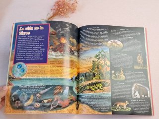 Libro infantil La Tierra: El planeta vivo.