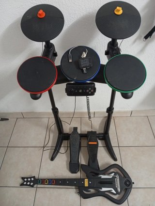 Band Hero / Guitar Hero PS3 - Mega Bundle Batteria