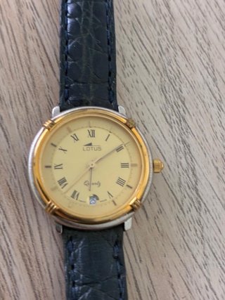 Reloj Lotus Vintage Dorado. No funciona