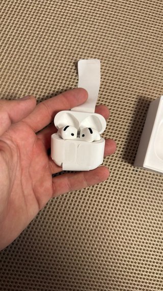 Airpods 4 Blancos