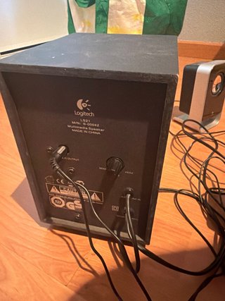 Altavoces Logitech 2.1 PC