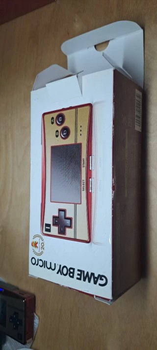 Game Boy Advance Micro 20 Aniversario
