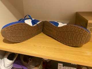 Zapatillas Puma Azules y Blancas