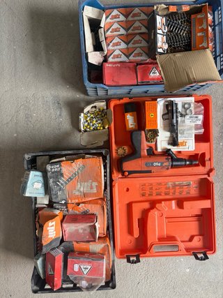 Pistola clavadora Svit P60 + Accesorios