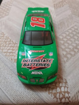 Coche Scalextric NASCAR 18 Interstate Batteries