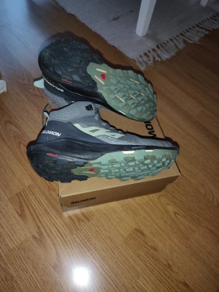 Botas Salomon Outpulse Mid GTX W