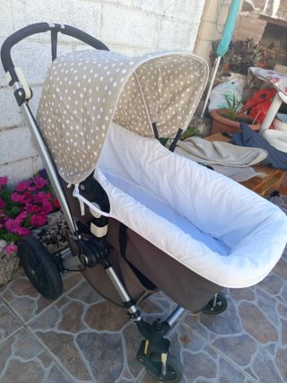 Bugaboo Camaleon con 3 capotas y sombrilla