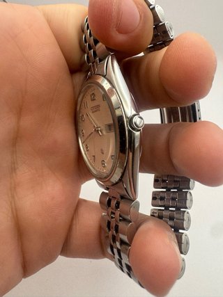 Reloj Citizen Quartz Vintage - Esfera Texturizada