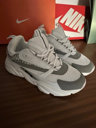 Zapatillas Dior B22 Grises y Blancas