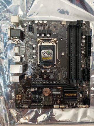 GIGABYTE B250M-DS3H NUEVA — mATX M.2 NVMe