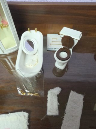 Baño de casita de muñecas