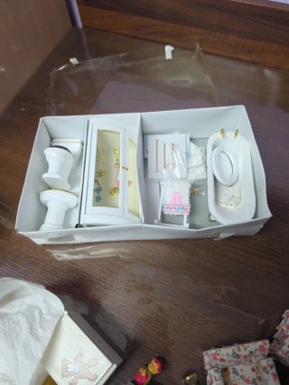 Baño de casita de muñecas