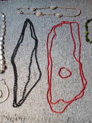 Collares y Pulseras