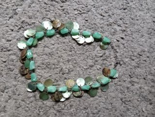 Collares y Pulseras