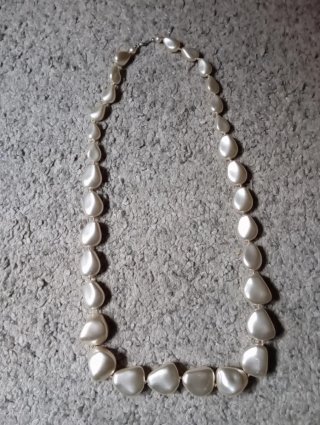 Collares y Pulseras