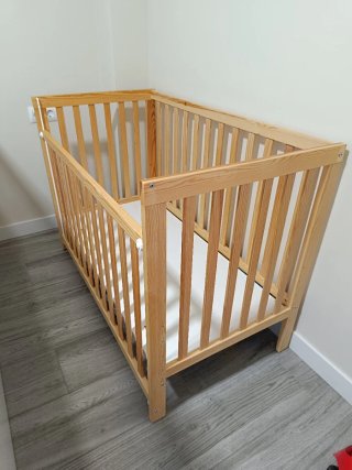 Cuna de madera 120x60 abatible