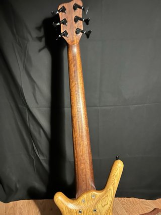 Warwick Corvette $$ 6 cuerdas Alemán