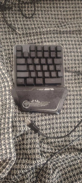 Teclado Gaming de Una Sola Mano (Keypad USB)