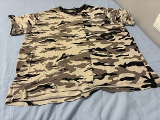 Camiseta Militar Camuflaje Beige y Gris