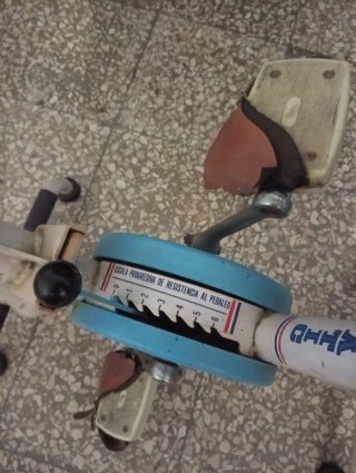 Bicicleta estática vintage años 70.