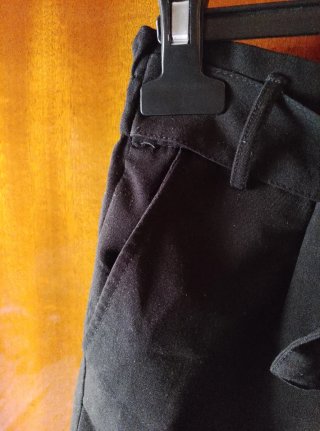 Set Donna: Giacca Rossa e Pantaloni Neri