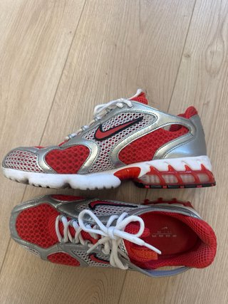 Nike Air Max Tavas Rojas y Plateadas