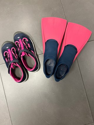 Zapatillas trekking y aletas T36