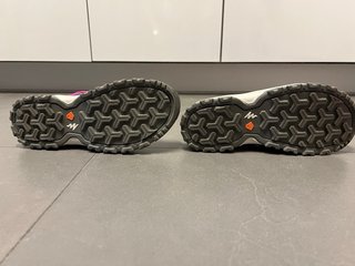 Zapatillas trekking y aletas T36