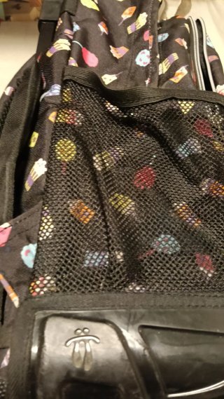 Mochila escolar con diseño divertido