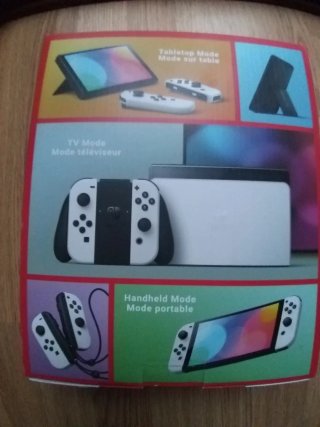 Nintendo Switch OLED roja y azul