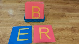 Letras Montessori Lija