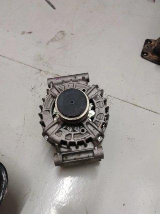 Alternador para motor 4H03